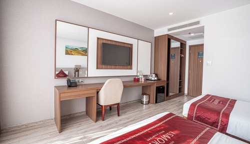 Habitación cuádruple Deluxe, 1 habitación, vistas a la ciudad