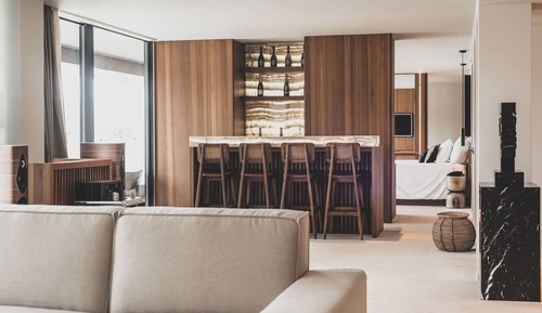 Signature Suite
