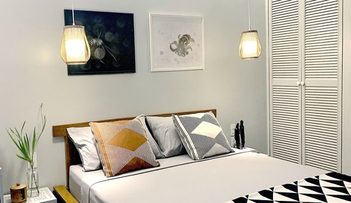 Habitación Deluxe, 1 cama de matrimonio, vistas parciales al mar