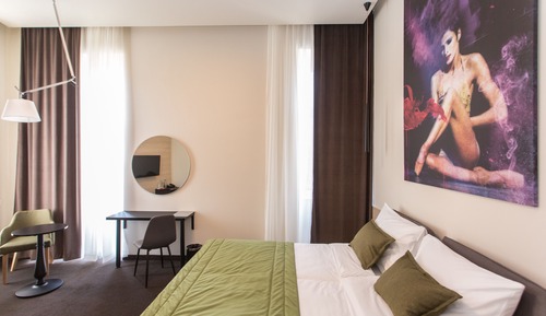 Suite, balcón