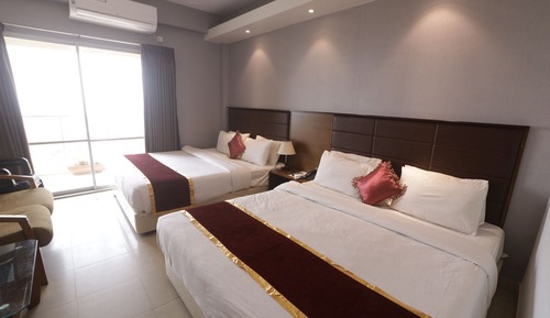 Habitación familiar doble, 2 camas de matrimonio, vistas al mar