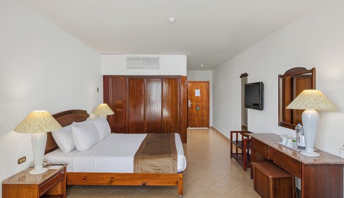 Habitación estándar, vistas parciales al mar