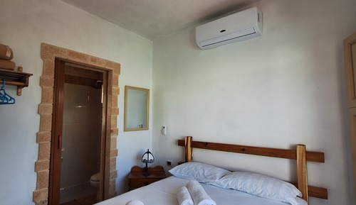 Habitación estándar doble, 1 cama de matrimonio grande, vistas al jardín