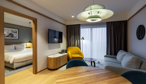 Estudio (Spa Access)