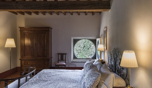 Apartamento, 4 habitaciones, en una planta alta