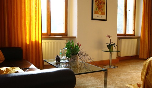 Suite exclusiva, baño privado, vistas al jardín (Schloss 202)