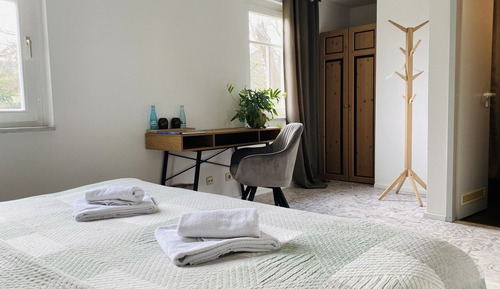 Habitación básica doble, baño privado, vistas al jardín (Forsthaus 14)