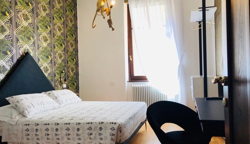 Habitación con 1 cama doble o 2 individuales, baño privado