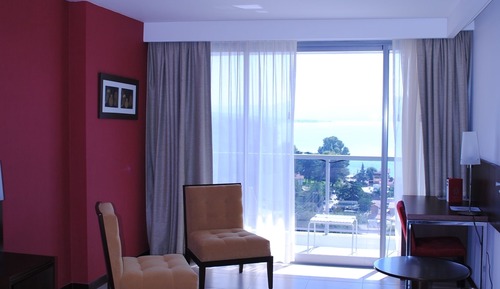 Habitación superior, 1 cama de matrimonio grande, no fumadores, vistas al lago