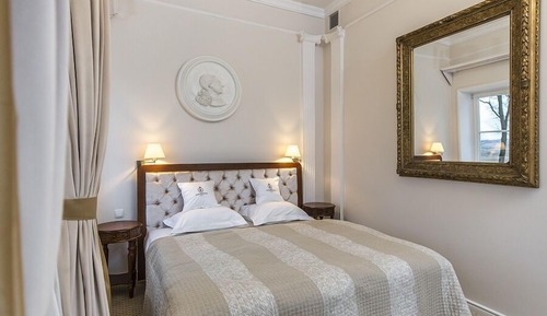 Habitación estándar con 1 cama doble o 2 individuales