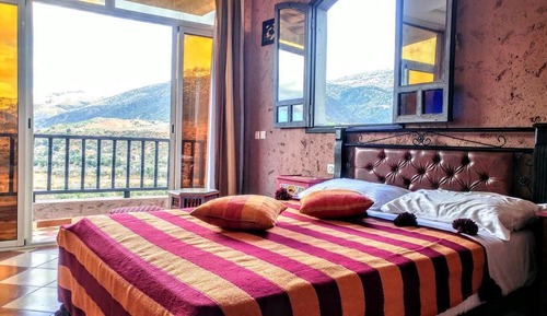Habitación básica, vistas a la montaña