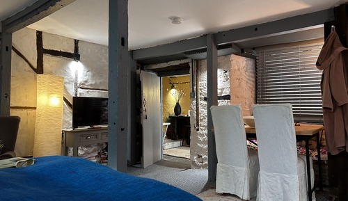 Apartamento Confort, baño privado, vistas al patio (Garden Apartment)