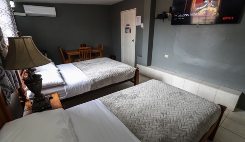 Habitación triple Confort, varias camas, frigorífico