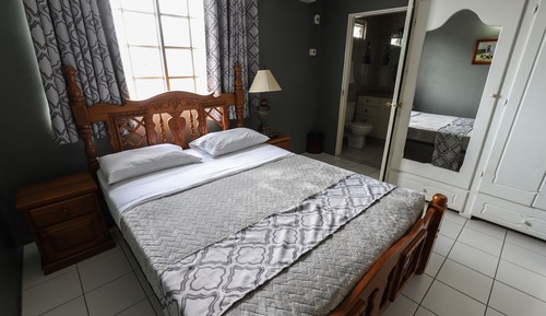 Habitación Confort doble, 1 cama de matrimonio, frigorífico