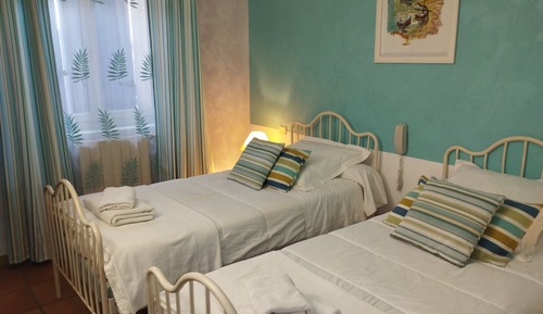 Habitación estándar con 2 camas individuales