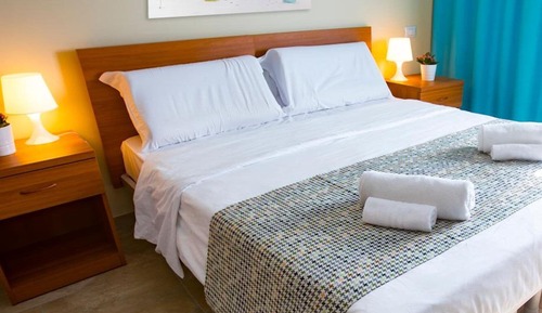 Habitación con 1 cama doble o 2 individuales