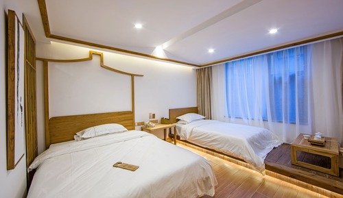 Habitación familiar, varias camas, frigorífico