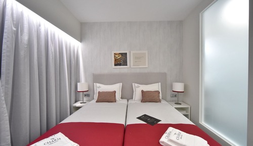 Habitación estándar con 1 cama doble o 2 individuales
