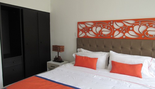 Suite Deluxe, 1 cama de matrimonio grande con sofá cama, no fumadores, vistas al jardín