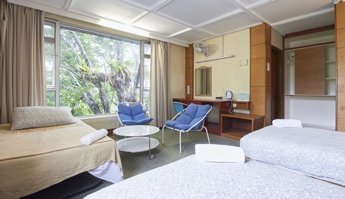 Habitación familiar, vistas al jardín