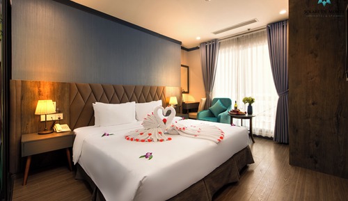 Habitación de luna de miel, 1 cama de matrimonio grande, vistas a la ciudad