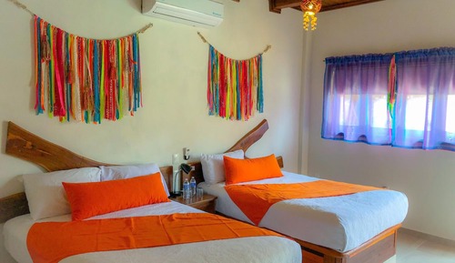 Habitación estándar doble, 2 camas dobles, no fumadores