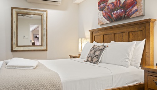 Deluxe Queen Room Upper Level,  Room 4