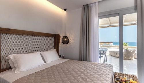 Deluxe Double Room with Sea View and Hot Tub