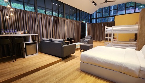 Chalet (6 Pax)