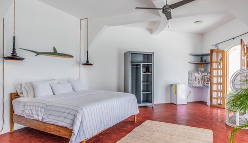 Deluxe Beachfront King Suite with Pool and Sea View