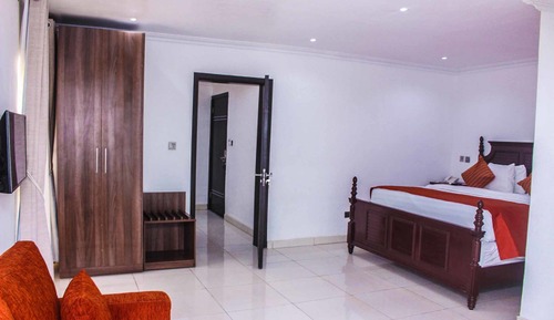 Ático básico, 1 cama de matrimonio, no fumadores
