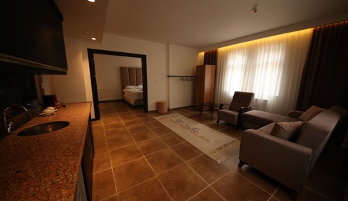 Suite familiar, 2 habitaciones, cocina, vistas al jardín