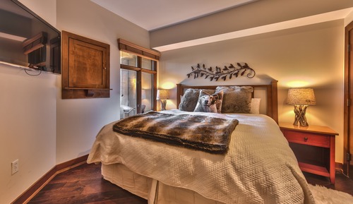Apartamento de lujo, 1 cama de matrimonio grande con sofá cama