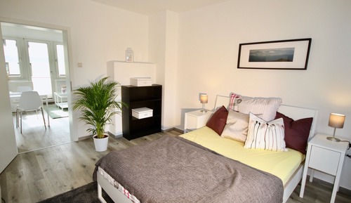 Apartamento superior, baño privado, vistas al jardín