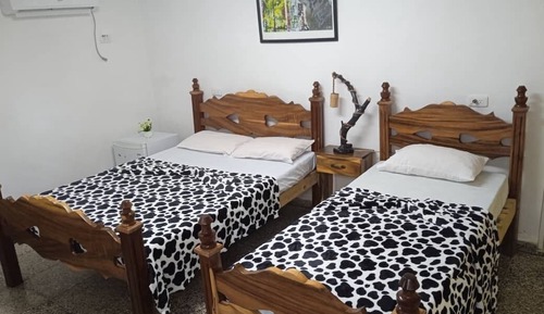Habitación triple básica, varias camas, no fumadores, vistas al patio