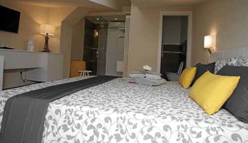 Habitación triple Confort (Ambra)