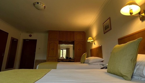 Habitación con 1 cama doble o 2 individuales