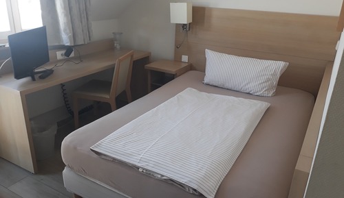 Habitación individual, baño privado