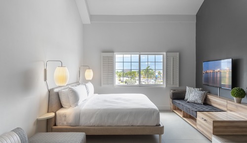 Loft básico, 1 cama de matrimonio grande con sofá cama