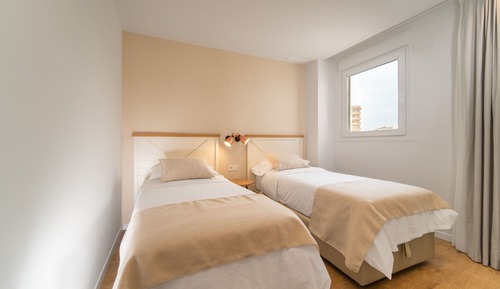 Apartamento superior, 2 habitaciones, terraza, vistas al parque