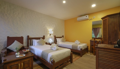 Habitación Deluxe con 1 cama doble o 2 individuales, vistas al lago