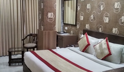 Deluxe Double Room, 1 King Bed, City View
