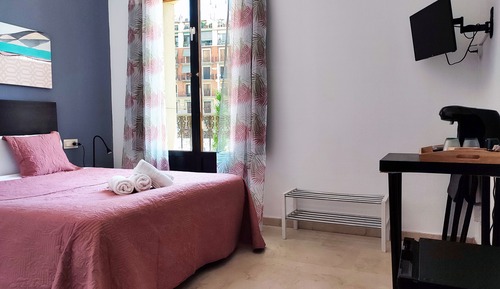 Habitación cuádruple, 2 camas dobles, vistas a la ciudad