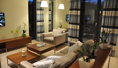 Apartamento familiar, 1 cama de matrimonio, balcón, vistas al jardín