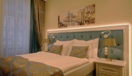 Habitación doble superior, 1 cama de matrimonio, vistas a la ciudad