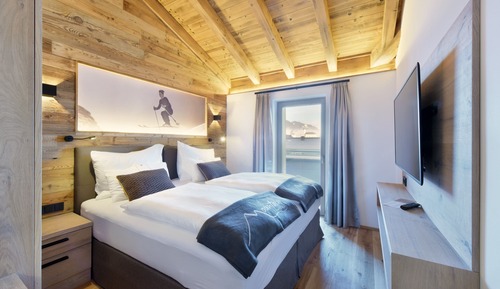 Deluxe Penthouse, Multiple Beds, Balcony, Mountain View