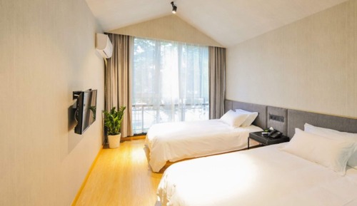 Habitación con 2 camas individuales