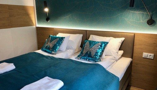 Apartamento Deluxe, 1 cama de matrimonio grande con sofá cama, vistas al patio