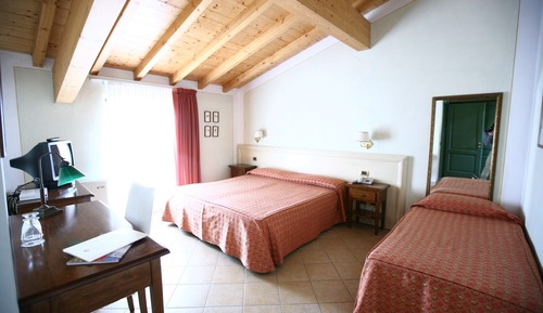Habitación triple clásica
