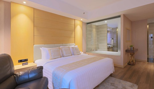Suite superior, 1 cama de matrimonio grande, no fumadores, bañera